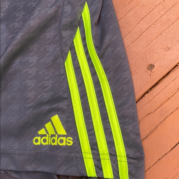 ADIDAS men Grey and Green Athletic Shorts size small - Picture 5 of 6